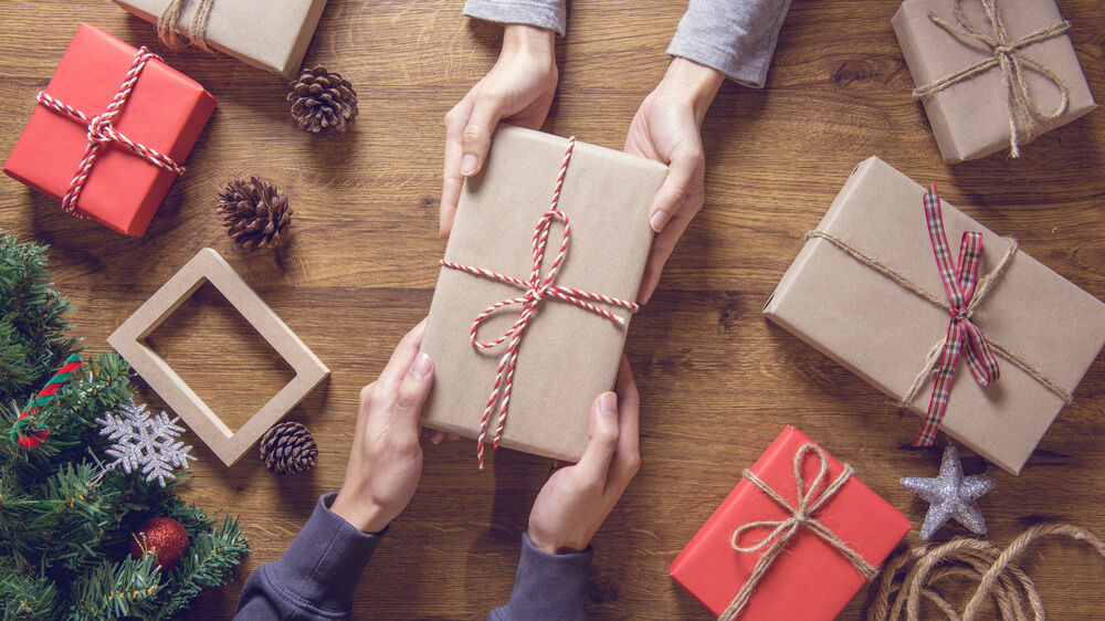 B2B Holiday Gift Giving For Grateful Procurement Pros: Covid-19 Edition